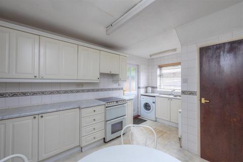 49 Meadow Head, Sheffield, S8 7UB
