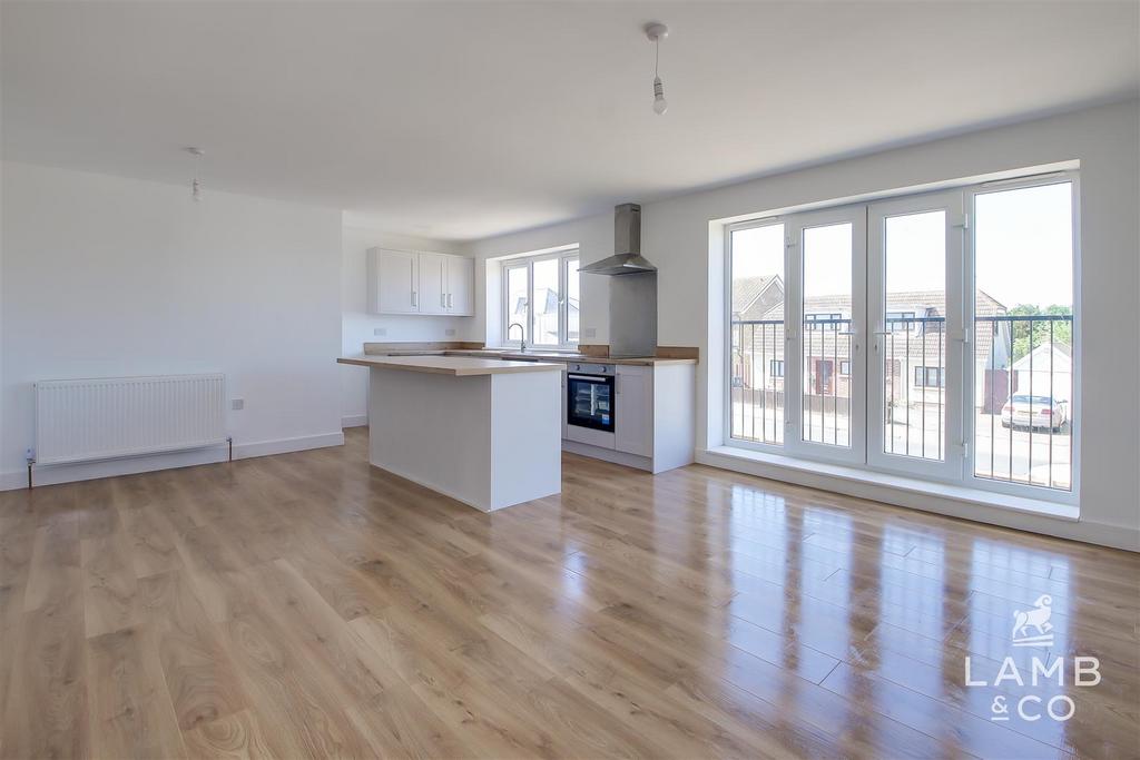 Open plan living/kitchen