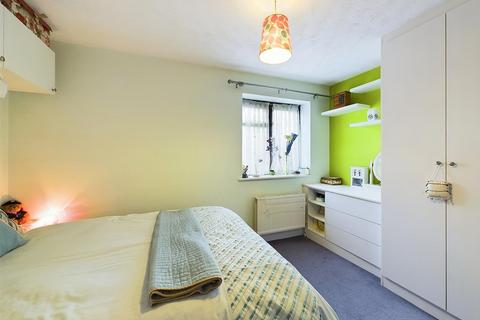 1 Campion Close, Denham, Uxbridge, UB9 5BX