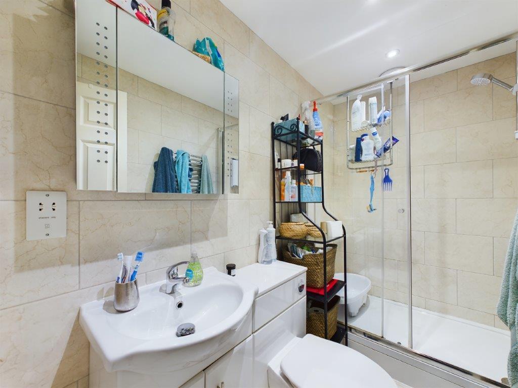Shower room .jpg