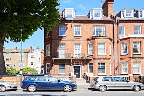 62c Addison Gardens, London, W14 0DP