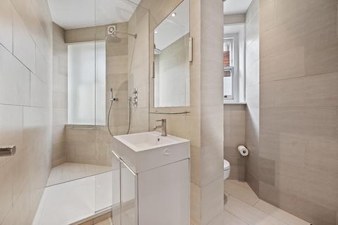62c Addison Gardens, London, W14 0DP