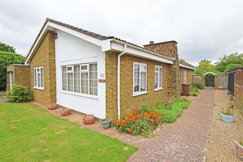 3 bedroom detached bungalow for sale, Patrixbourne Avenue, Twydall, Gillingham