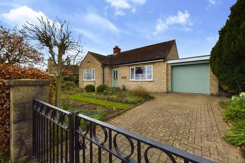 1 bedroom detached bungalow for sale, 8, Withington Road, Helmsley, York, North Yorkshire, YO62 5HE