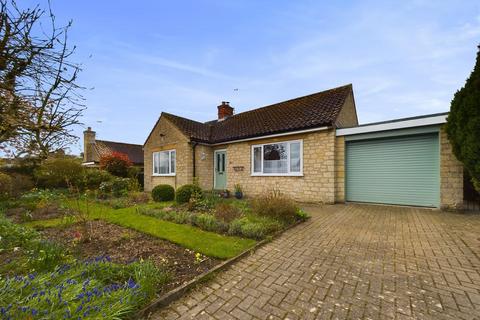 1 bedroom detached bungalow for sale, 8, Withington Road, Helmsley, York, North Yorkshire, YO62 5HE