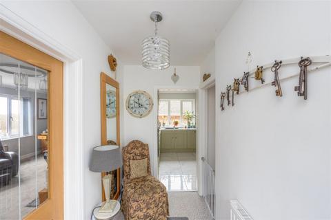147 Westwick Crescent, Sheffield, S8 7DN