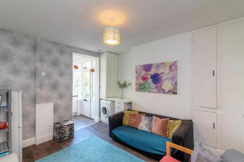 13 Coombe Road, Sheffield, S10 1FF