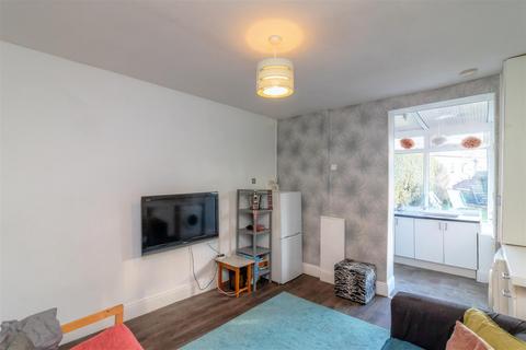 13 Coombe Road, Sheffield, S10 1FF