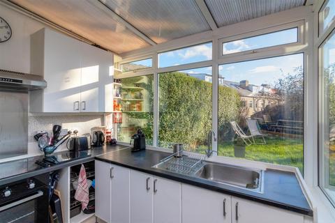 13 Coombe Road, Sheffield, S10 1FF