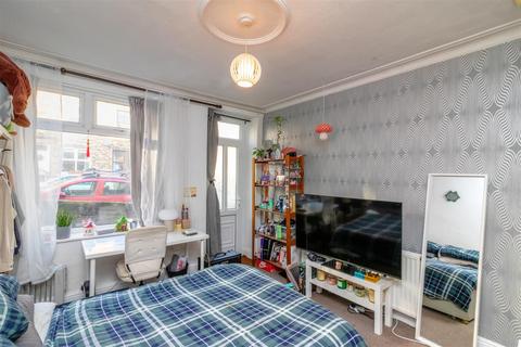 13 Coombe Road, Sheffield, S10 1FF