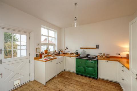 2 Rushley Road, Sheffield, S17 3EJ