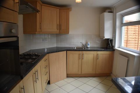 3 bedroom terraced house to rent, Bideford Square, Corby, NN18 8DW