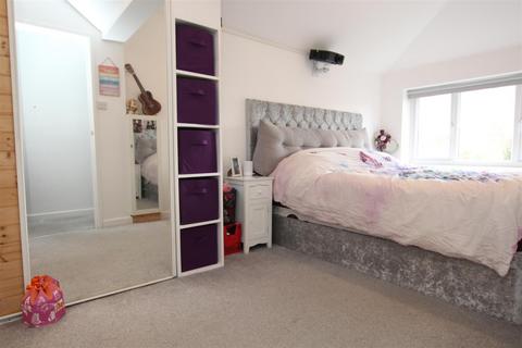 10 Burns Close, Eastleigh, SO50 5DU