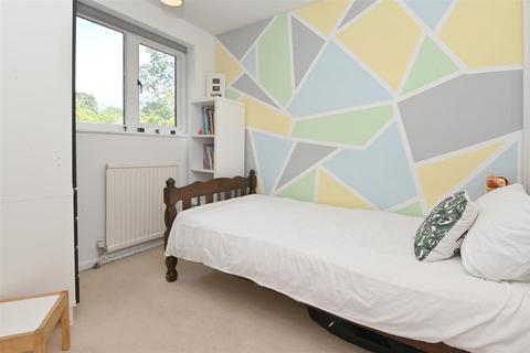 39 Grove Road, Totley, Sheffield, S17 4DJ