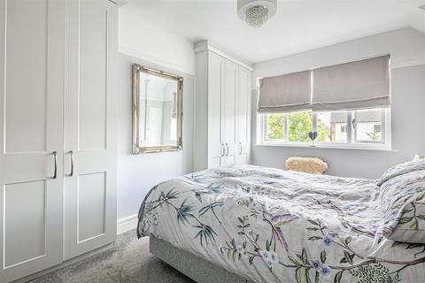 21 Causeway Head Road, Sheffield, S17 3DR