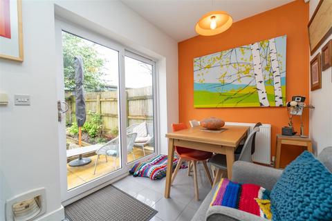 1 Gartmore Close, Manchester, M22 4ZN