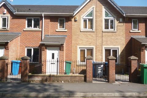 2 bedroom house to rent, Rolls Crescent, Manchester M15