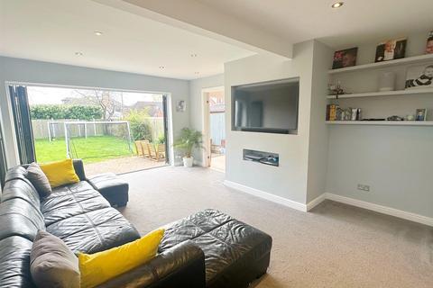 29 Tintern Close, Sutton Coldfield, B74 2EL