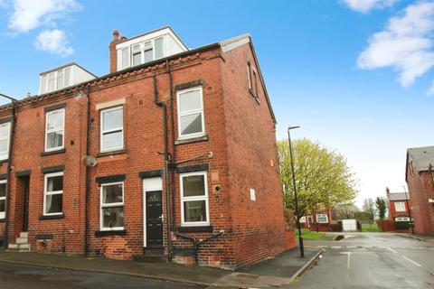 2 bedroom end of terrace house for sale, Henley Road, Leeds LS13
