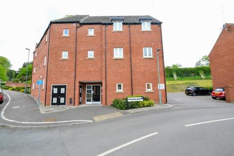 2 bedroom apartment to rent, Phelps Mill Close, Dursley, GL11
