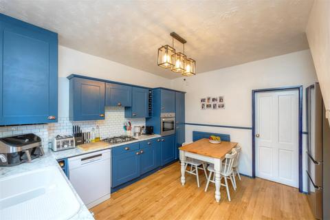 57 Duncan Road, Sheffield, S10 1SN