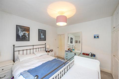 57 Duncan Road, Sheffield, S10 1SN