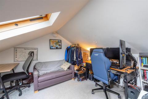 57 Duncan Road, Sheffield, S10 1SN