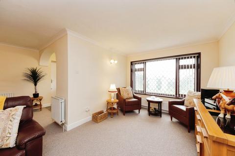 15 Brook Close, Kingsbury, Tamworth, B78 2LU