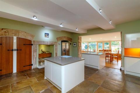6 bedroom detached house for sale, Bullatree Hill Farmhouse, Abbey Lane, Slade Hooton, South Yorkshire, S66 8NW
