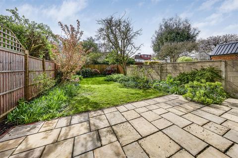 3 bedroom semi-detached house for sale, Chudleigh Road, Twickenham