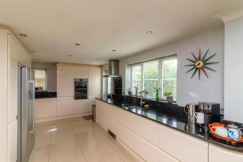 4 bedroom detached house for sale, Totley Hall Drive, Totley, Sheffield