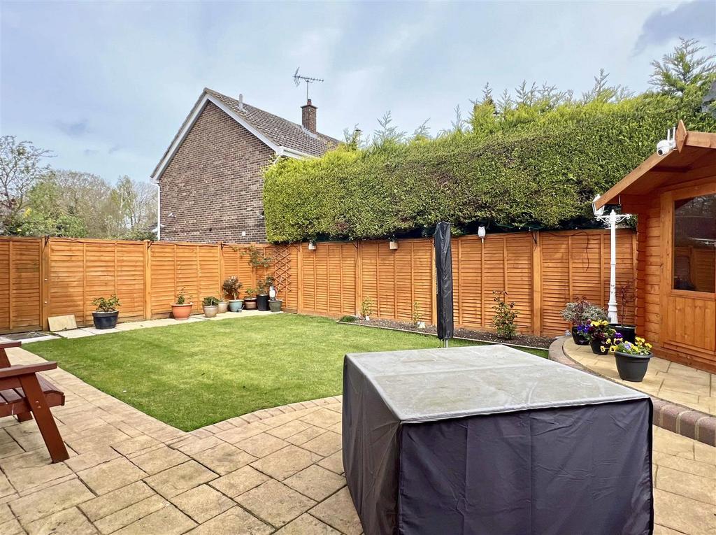 Rear Garden b.jpg