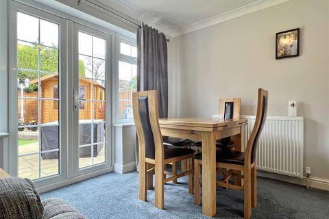 3 Coniston Close, Great Notley, Braintree, CM77 7UJ