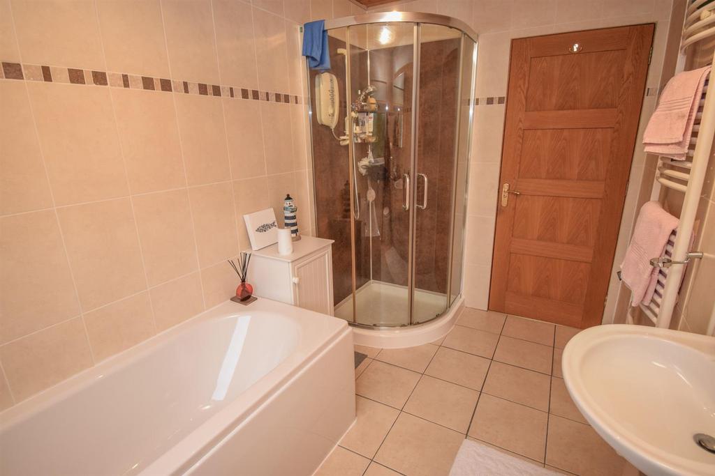 BATHROOM (2)-2.jpg