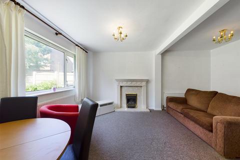 2 bedroom flat for sale, Hurlfield Court, Hurlfield Road, Gleadless, Sheffield