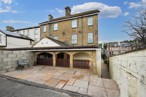 6 bedroom semi-detached house for sale, Folkestone Road, Dover