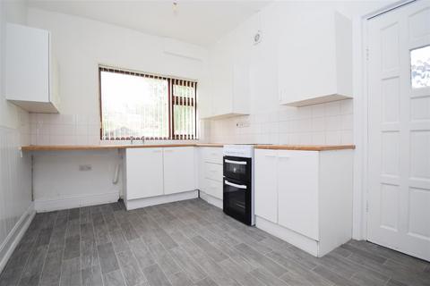 2 bedroom terraced house to rent, High Green Road, Normanton WF6
