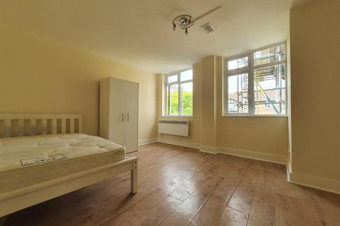 1 bedroom flat to rent, Atlantic Lodge 184-186 South Street, Romford