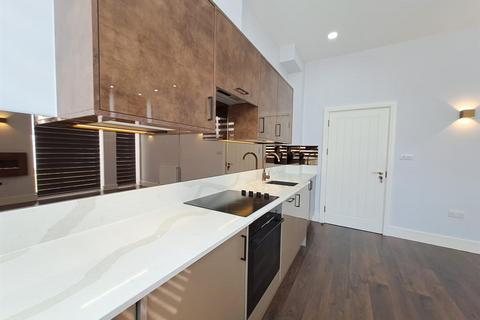 2 bedroom flat to rent, Bowland House, 30 Lancaster Road, Barnet