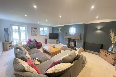 4 bedroom detached house for sale, Deptford, Warminster BA12