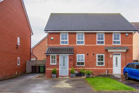 3 bedroom semi-detached house for sale, Balne Mill Grove, Wakefield WF2