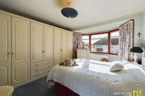 17 The Drive, Harrow, HA2 7EL