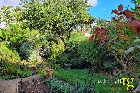 17 The Drive, Harrow, HA2 7EL