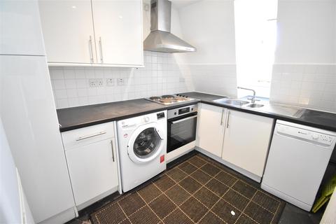 2 bedroom apartment to rent, St. James Road, Surbiton