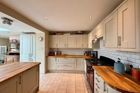 4 bedroom semi-detached house for sale, Denton Road, Horton, Northamptonshire NN7
