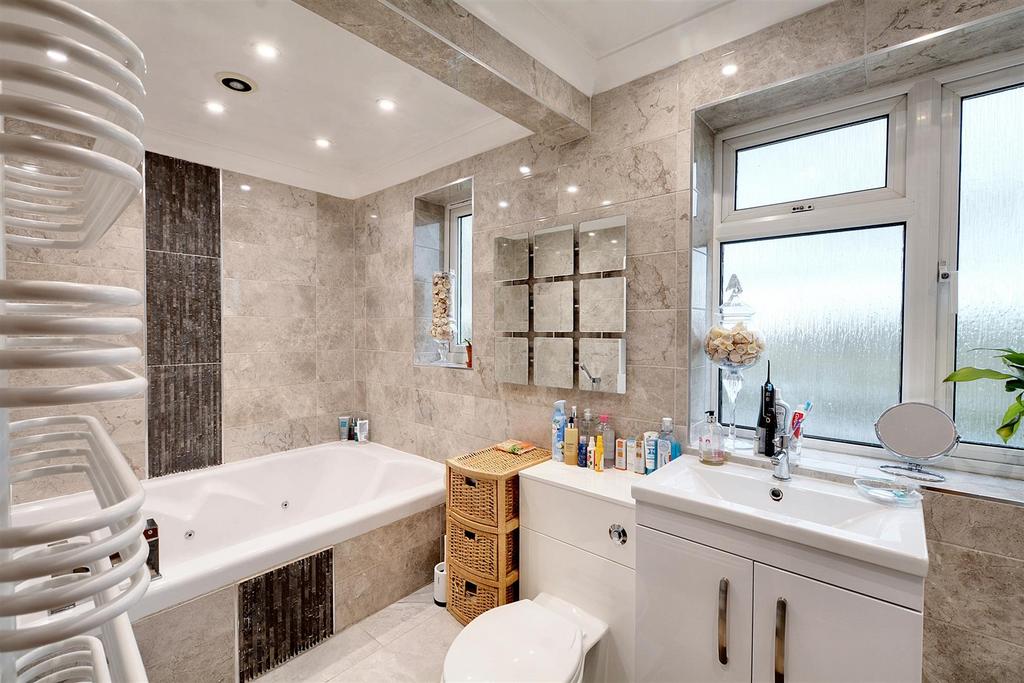Family bathroom