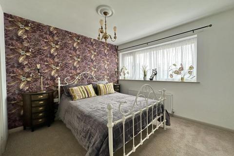 56 Chalcombe Road, Northampton, NN2 8JE
