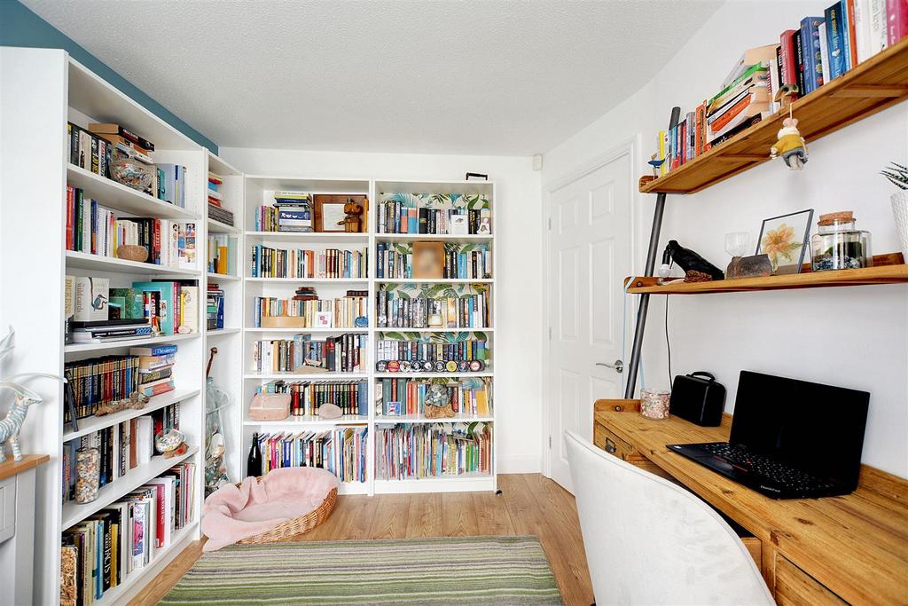 Sitting Room 1.jpeg