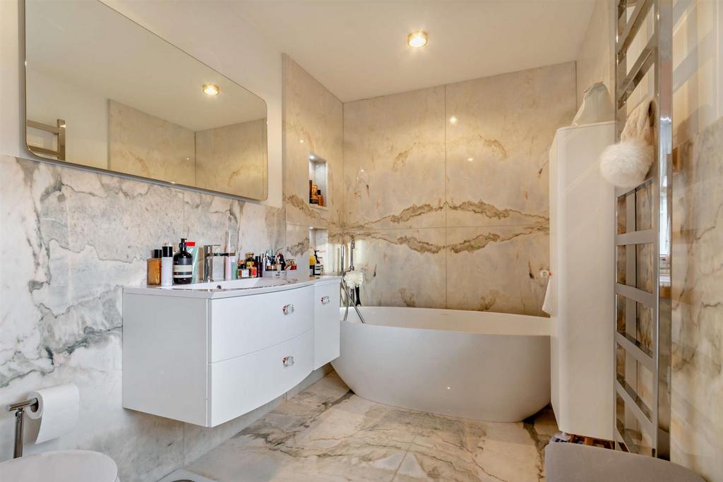 Ensuite