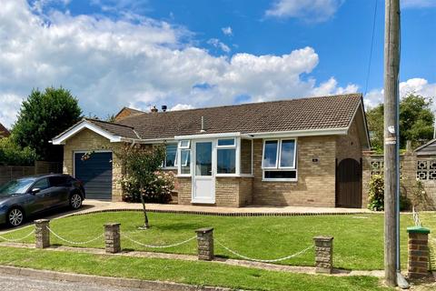 2 bedroom detached bungalow for sale, Hurstwood Close, Bexhill-On-Sea